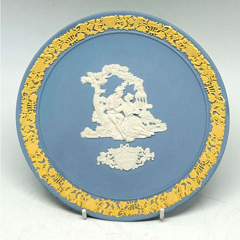 Wedgwood Jasperware Limited Edition Valentines Plate 1989