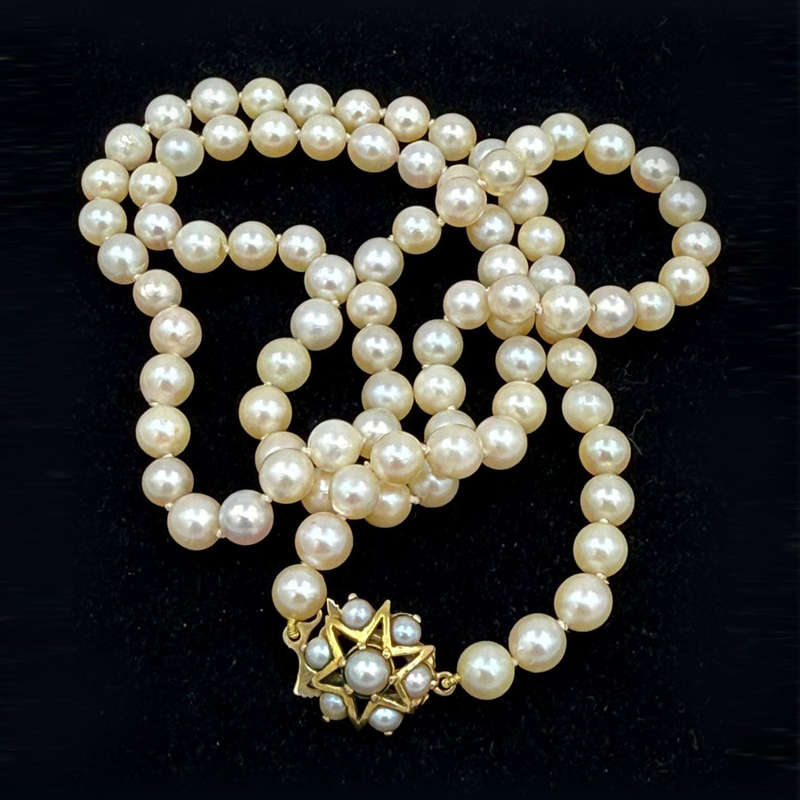 Cultured Single Strand  Pearl Necklace 9ct Gold Pearl Set Clasp