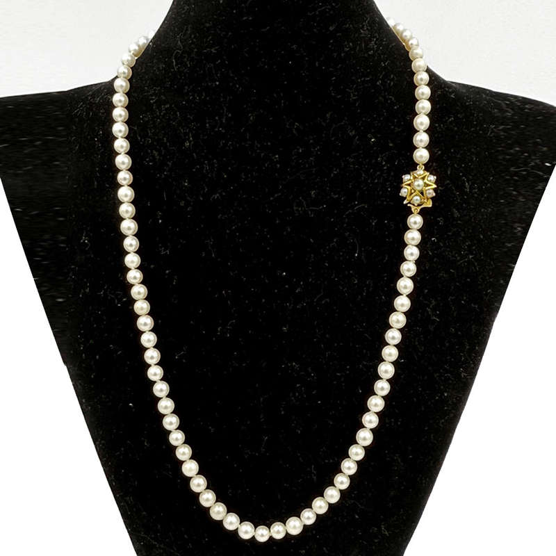Cultured Single Strand  Pearl Necklace 9ct Gold Pearl Set Clasp