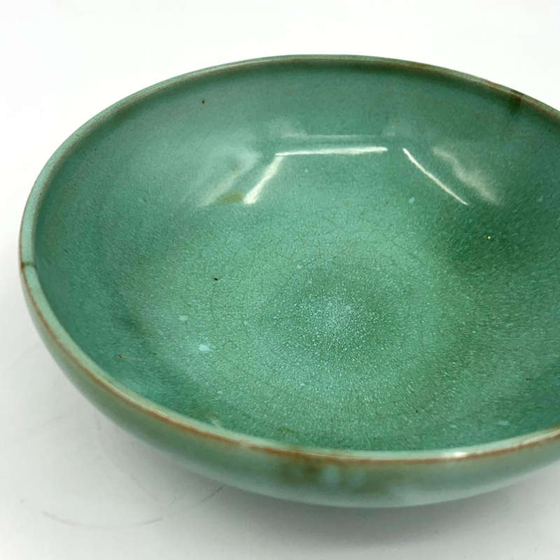 Linnware Round Vase Light Green Glaze