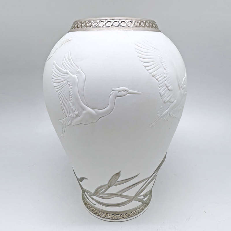 Lladro Heron's Realm Vase C2007