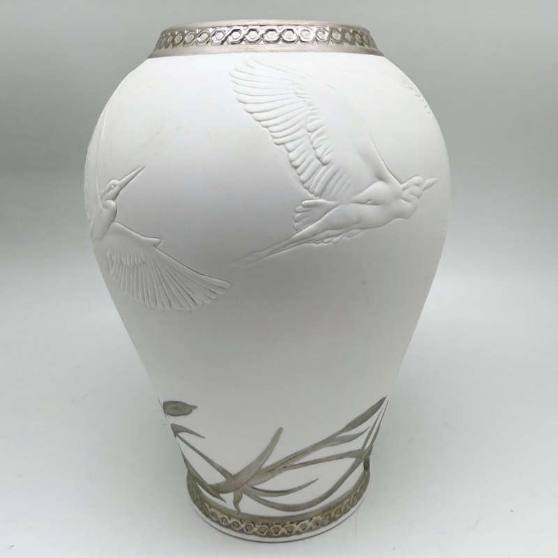 Lladro Heron's Realm Vase C2007