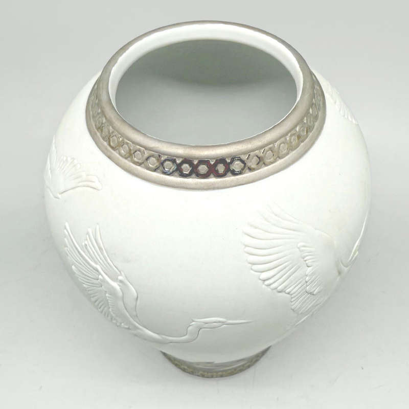 Lladro Heron's Realm Vase C2007