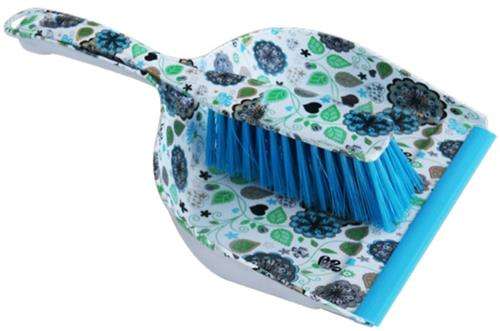 Totally Handheld Brush And Dustpan Set White