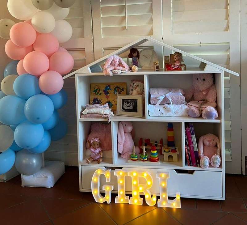 Dollhouse Bookshelf