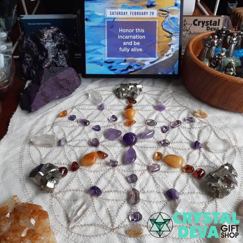Flower of Life Embroidered Cloth Grid (30 x 30 cm)