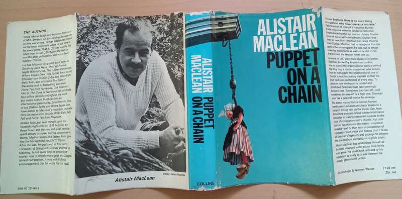 Puppet on a Chain - Alistair MacLean -1st edition 1969