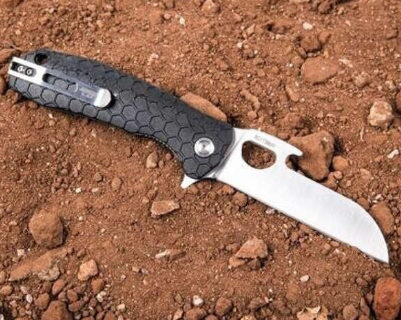 Honey Badger Tong Medium Black