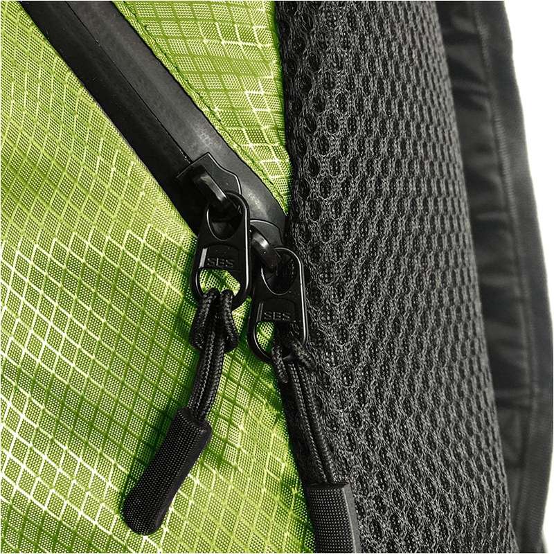 XF0773 15Ltr Reflective Sports Bag With LED Indicator And Remote Control
