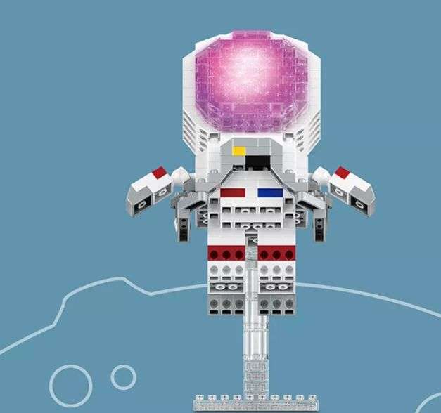 P2144 Space Walk  Astronaut Blocks With LED Light 456pcs
