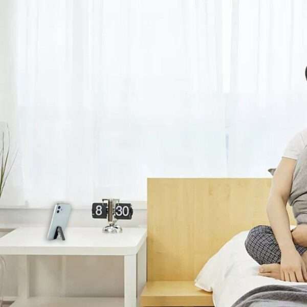 Universal Mini Metal Foldable Mobile Phone Holder