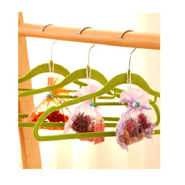 JG20375288 Fresh Smelling Scented Pine Cone Bag