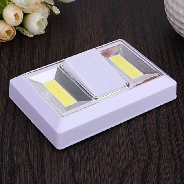 Aerbes AB-XY29 COB Magnetic Light With Switch Takes 4 AAA Batteries (not included) 150lmn