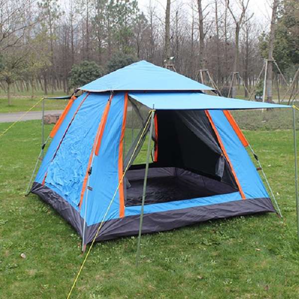 1831310 Square Blue Camping Tent 2.15m x 2.15m x 1.42m