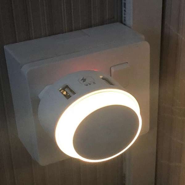 12W 2-Pin Wall Charger with Dual USB Ports LED Touch Lamp 2.4A