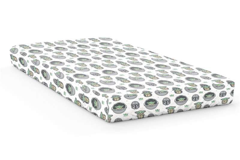 Mandalorian - The Cutest Bounty 2pc Set of Fitted Sheets