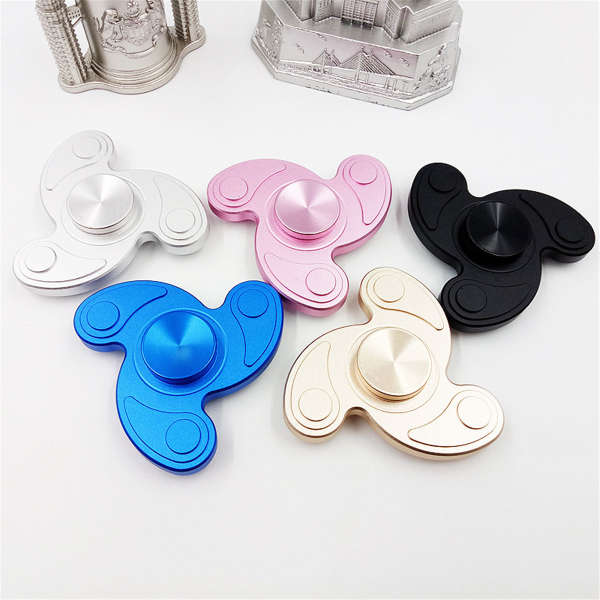 ECUBEE Aluminum EDC Fidget Triangle Hand Spinner Gadget Tri-Spinner Finger Redu