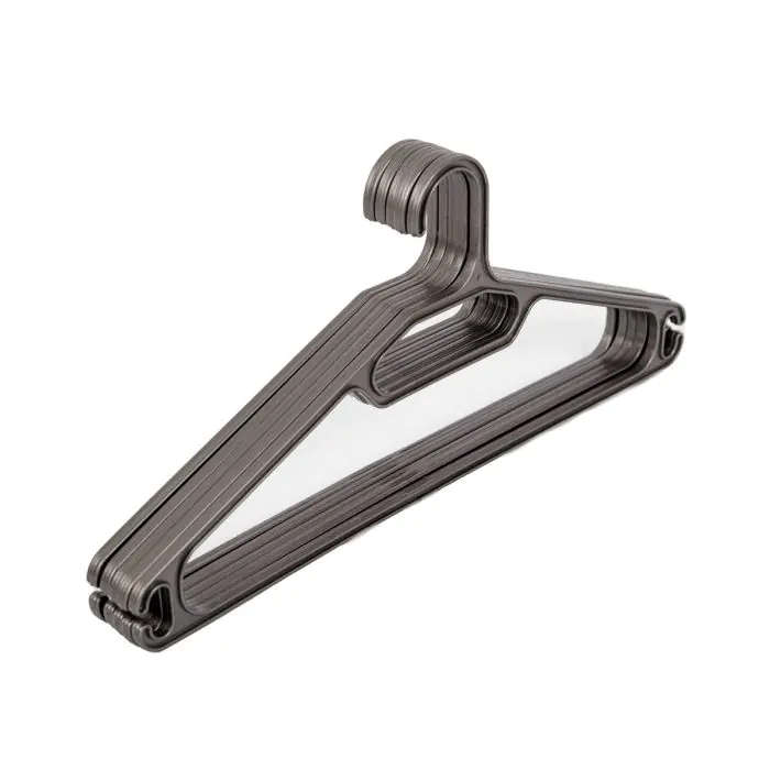 Plastic Hangers, 5 Pieces