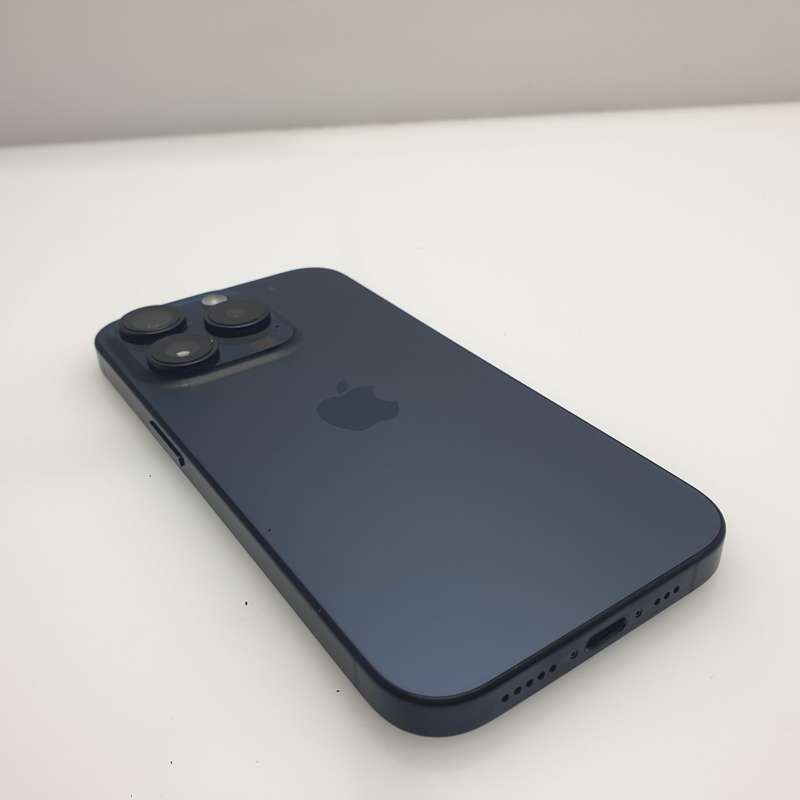 iPhone 15 Pro 256GB Blue Titanium (12 Month Warranty) + Cover Bundle Value: R200