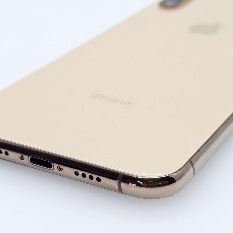 iPhone XS Max 256GB Gold (6 Month Warranty) + Cover Bundle Value: R200