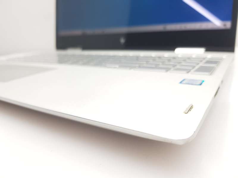 HP Envy x360 Convertible 15-bp106ni"Core i7" 8GB RAM 512GB SSD Cracked And No Touch Screen Silver