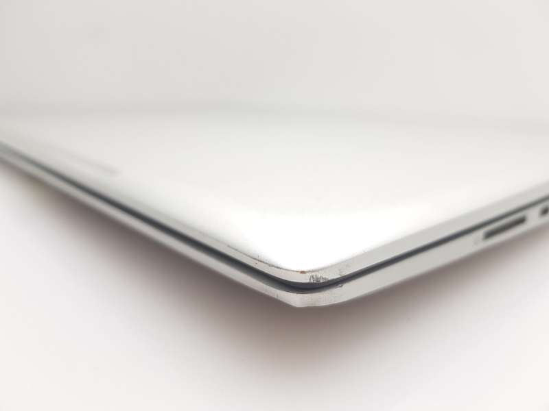HP Envy x360 Convertible 15-bp106ni"Core i7" 8GB RAM 512GB SSD Cracked And No Touch Screen Silver
