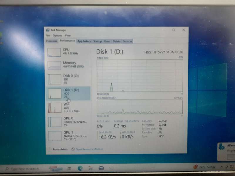 Dell AlienWare 15 R3 "Core i7" 2.8GHz 16GB RAM 1TB HDD And 128GB SSD Cracked Casing Black (12 Mon...
