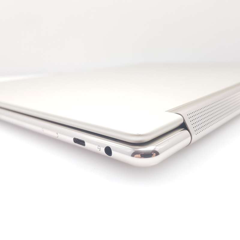 Lenovo Yoga 9 14IRP8 13th Gen i7 16GB RAM 512GB SSD 2.8K OLED Silver (12 Month Warranty) + Bag Bu...