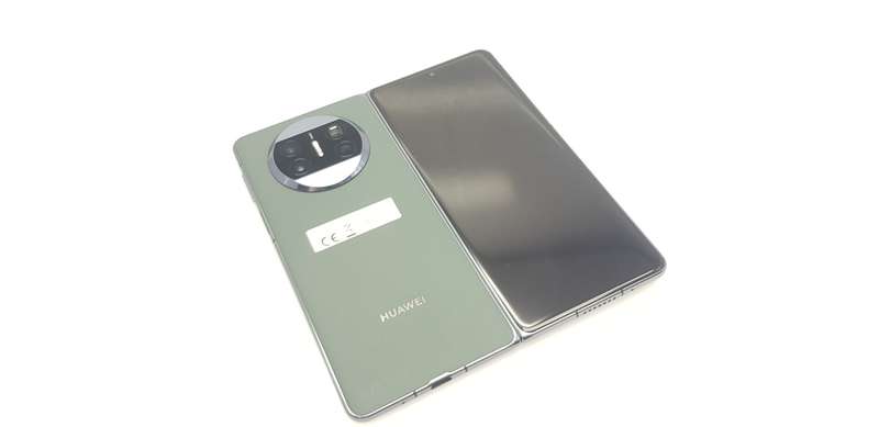 Huawei Mate X3 512GB Dual Sim Dark Green (12 Month Warranty) Mint Condition