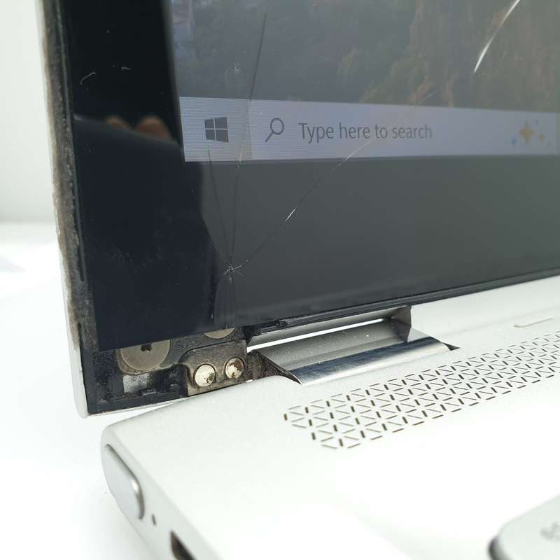 HP Envy x360 m6 Convertible 15.6-Inch "Core i7" 2.20GHz 12GB RAM 512GB SSD | Cracked Screen | No ...