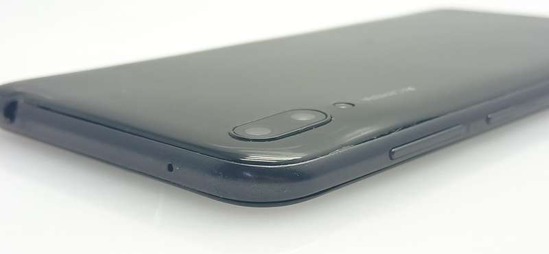 Huawei Y7 Pro (2019) 32GB Dual Sim Bright Spots And No Fingerprint ID Midnight Black