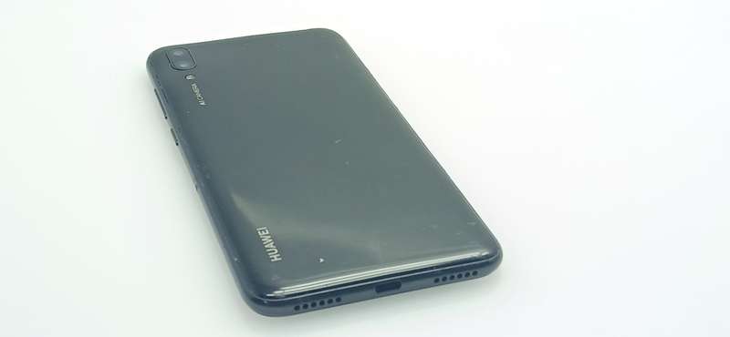 Huawei Y7 Pro (2019) 32GB Dual Sim Bright Spots And No Fingerprint ID Midnight Black