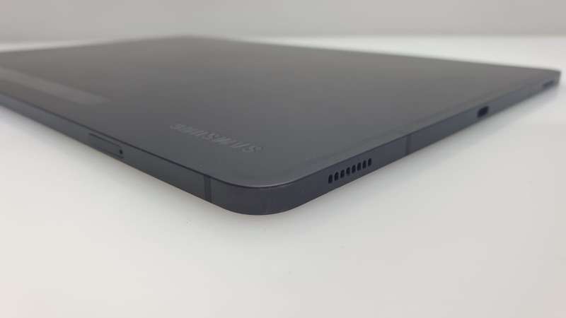 Samsung Galaxy Tab S8+ (WIFI &amp; 5G) 256GB Graphite (6 Month Warranty) + Cover Bundle Value: R400