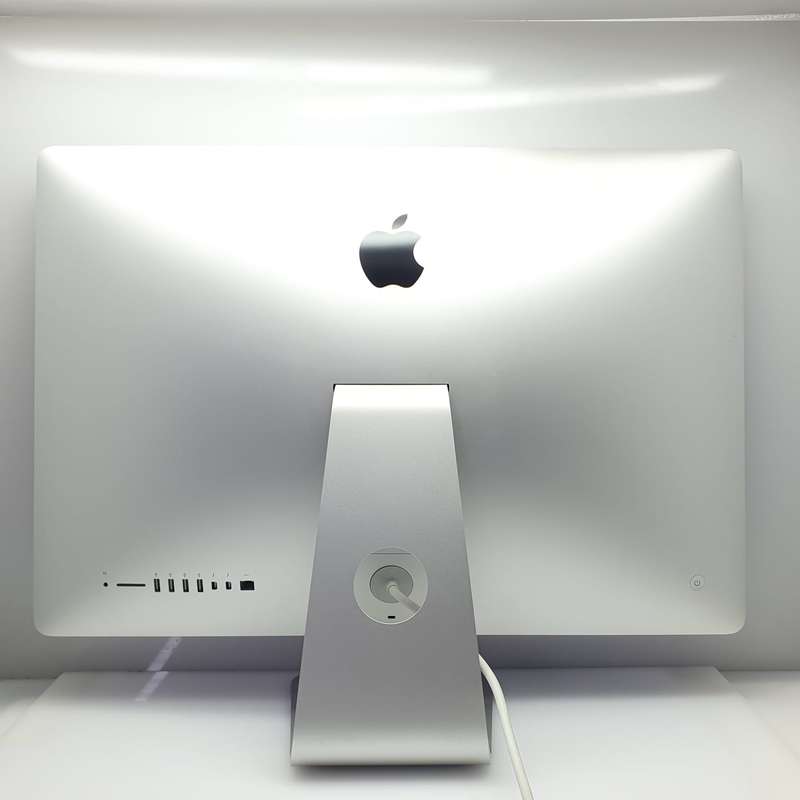 iMac 27-Inch "Core i5" 3.2GHz (5K, Late 2015) 8GB RAM 1TB Fusion Drive Silver (12 Month Warranty)...