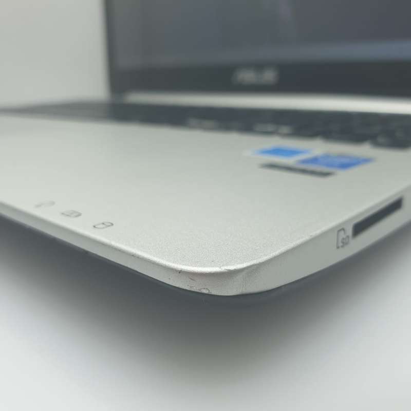 Asus Vivobook S551L, 1.80GHz , "Core i7-4500U", 8GB RAM, 500GB SSD, Cracked Screen, Gray
