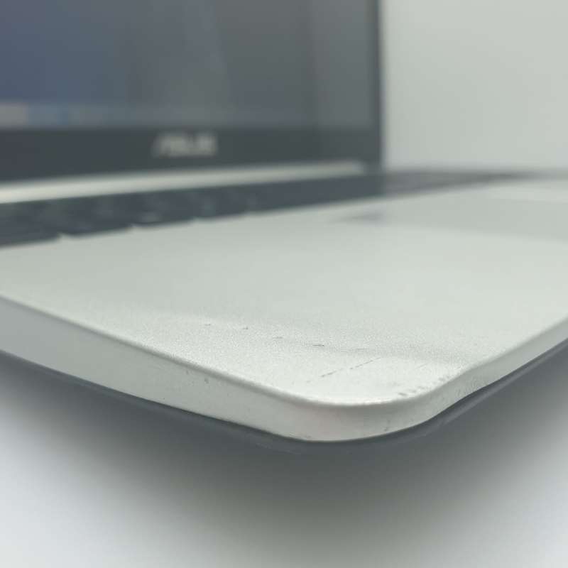 Asus Vivobook S551L, 1.80GHz , "Core i7-4500U", 8GB RAM, 500GB SSD, Cracked Screen, Gray