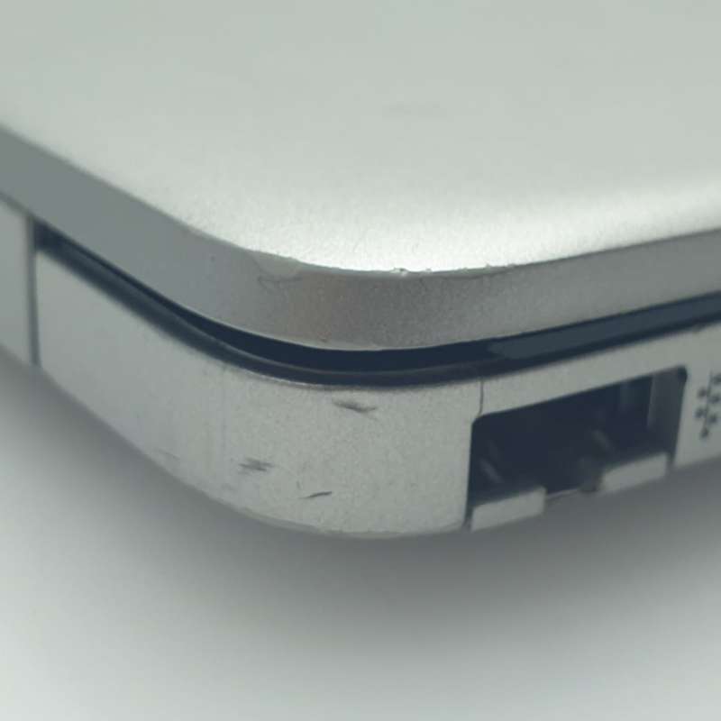 HP 15-dw3028ni "Core i3" 2.00GHz 8GB RAM 256GB SSD Damaged Casing Silver