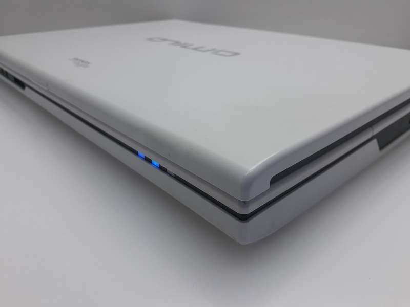 Fujitsu Amilo Pi 3525 2.0GHz 3GB RAM 160GB HDD Faulty Battery White