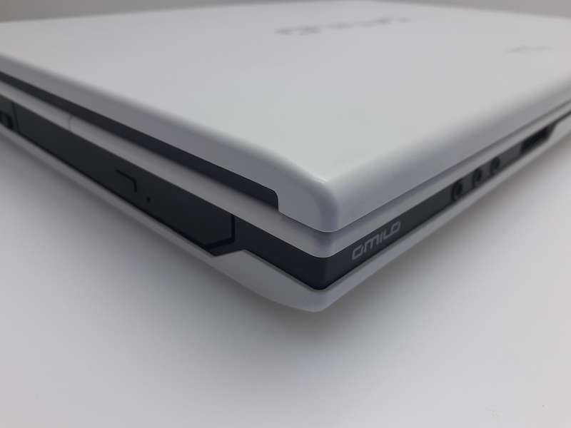 Fujitsu Amilo Pi 3525 2.0GHz 3GB RAM 160GB HDD Faulty Battery White
