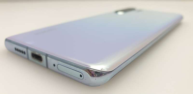 Huawei P30 Pro 256GB Minor LCD Burn Breathing Crystal (3 Month Warranty)