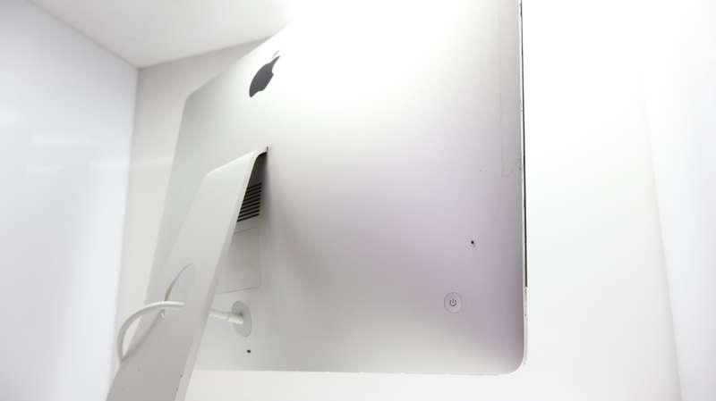 iMac 27-Inch "Core i5" 3.4GHz (2013) 8GB RAM 1TB HDD Silver + Magic Mouse Bundle Value: R1000