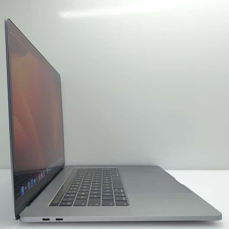 MacBook Pro 15-Inch "Core i5" 2.3 GHz (Mid-2017) 16GB RAM 512GB SSD Space Grey (12 Month Warranty)