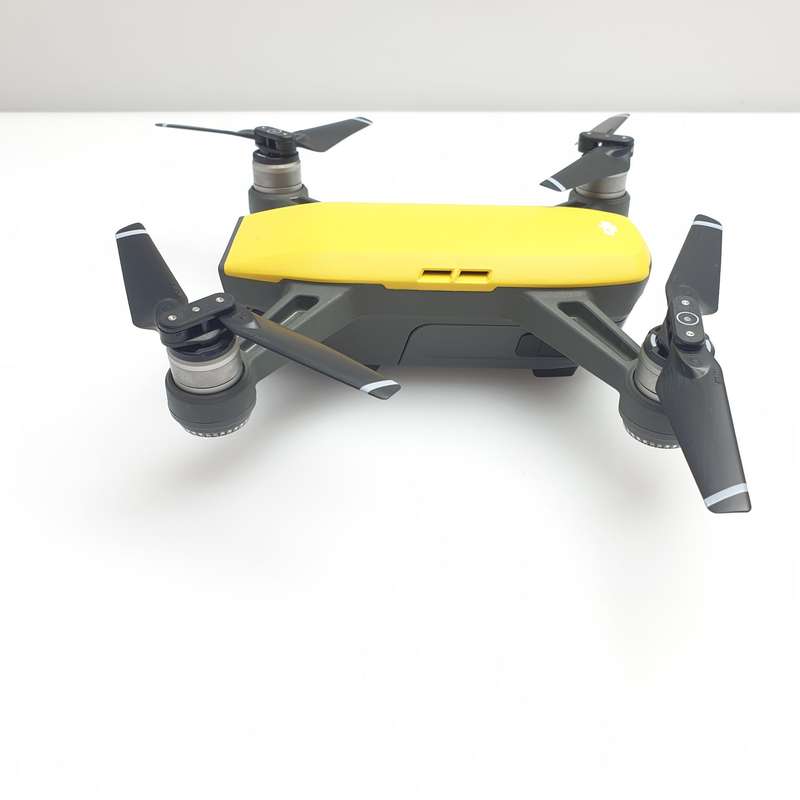 DJI Spark Sunrise Yellow (6 Month Warranty) + 1 Battery + Charger + Controller + 1 Doc + Carry Case