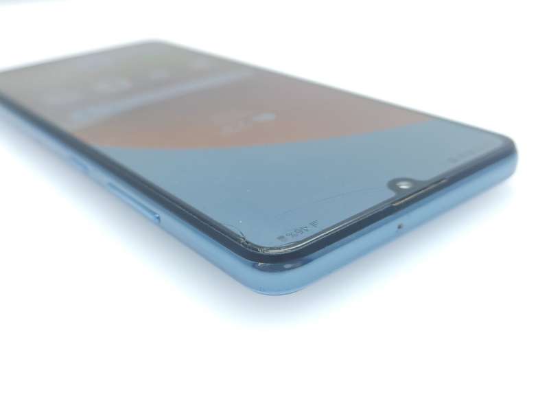 Samsung Galaxy A32 128GB Dual Sim Cracked Screen And Minor LCD Burn Awesome Blue