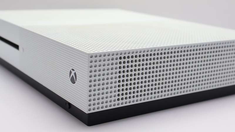 Xbox One S 1TB White + HDMI Cable + Power Cable