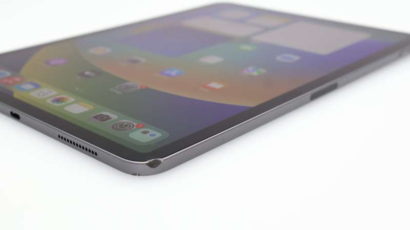iPad Pro 11" 2nd Gen 128GB (Wi-Fi Only) Cracked Screen Space Grey