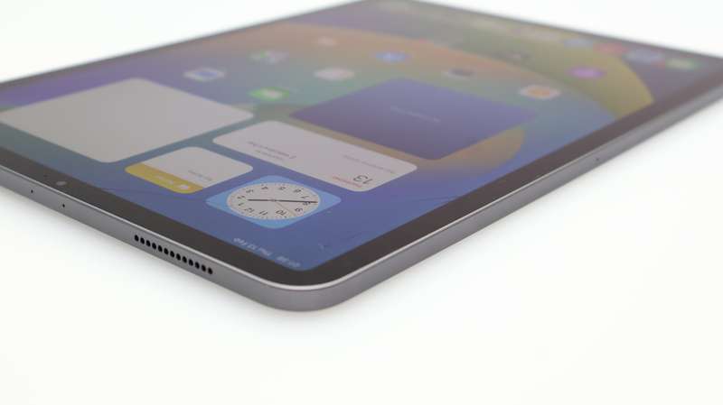 iPad Pro 11" 2nd Gen 128GB (Wi-Fi Only) Cracked Screen Space Grey