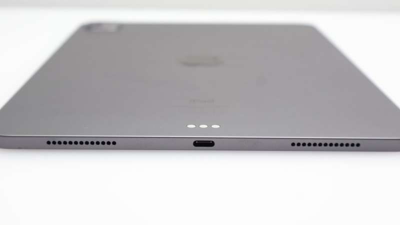 iPad Pro 11" 2nd Gen 128GB (Wi-Fi Only) Cracked Screen Space Grey