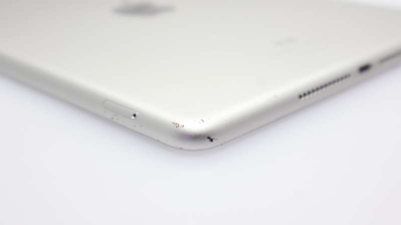 iPad 9.7" 6th Gen 128GB (Wi-Fi/ Cellular) Touch ID Not Working Silver