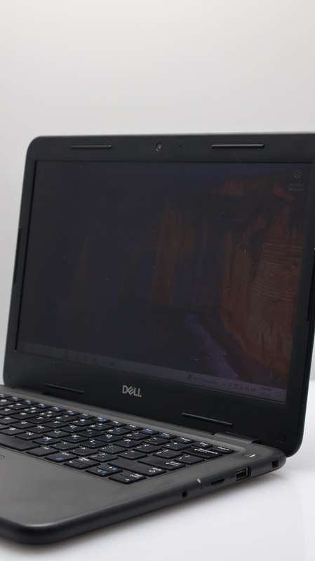 Dell Latitude 3310 2-In-1 "Core i3" 2.10GHz 8GB 256GB SSD Minor Bright Spots And Used Battery Black